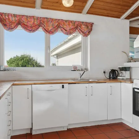 Pool House Close To The Coast